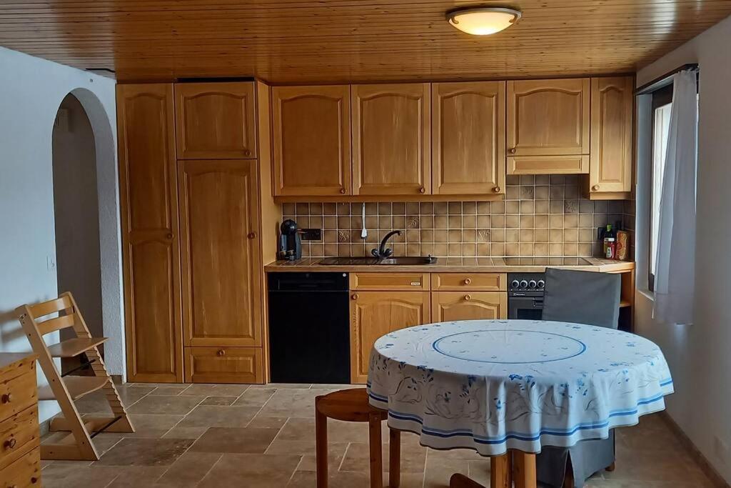 Kaenzeli - Ferienwohnung Mit Traumaussicht Beatenberg Extérieur photo